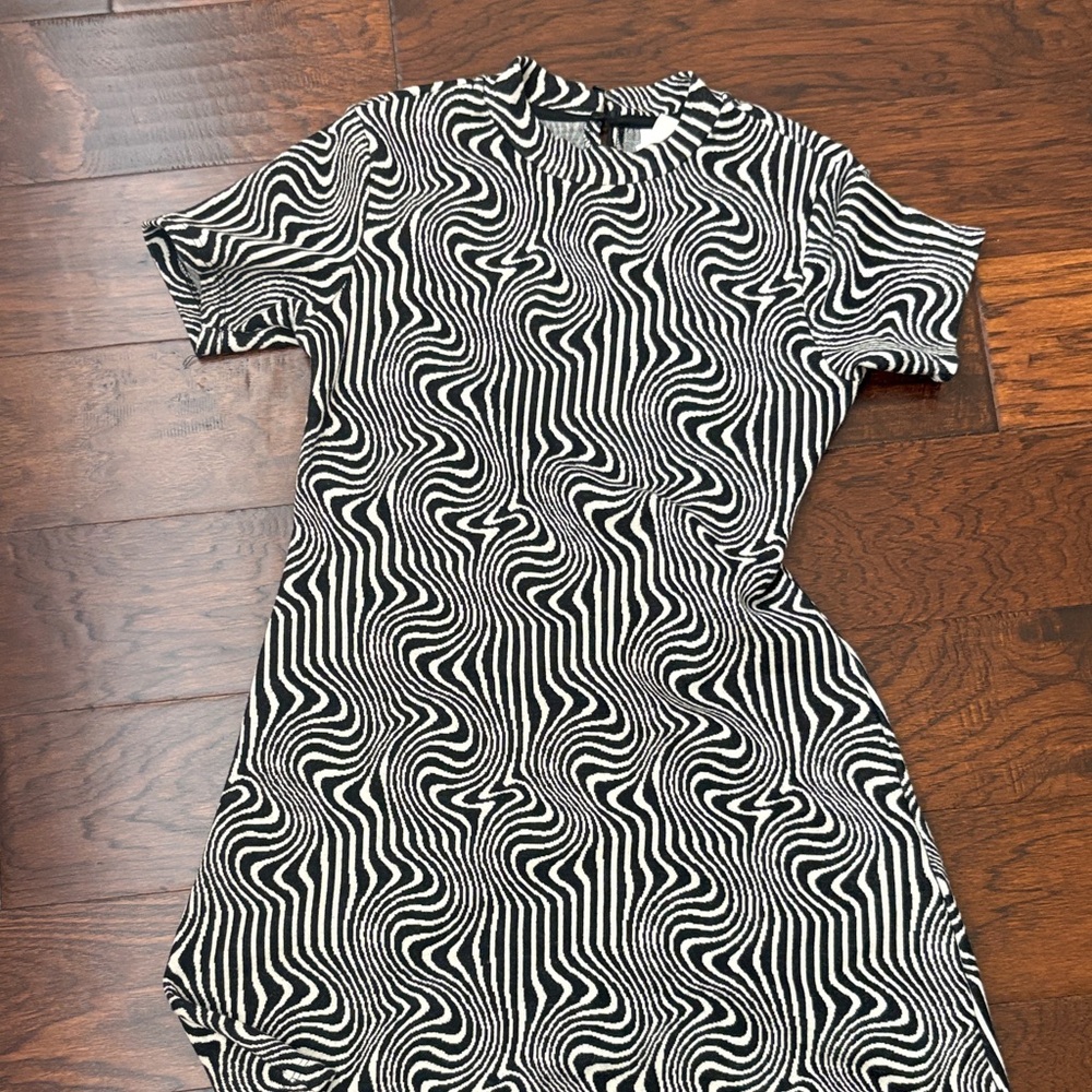 Zara Black and White Optical Illusion Mini Dress